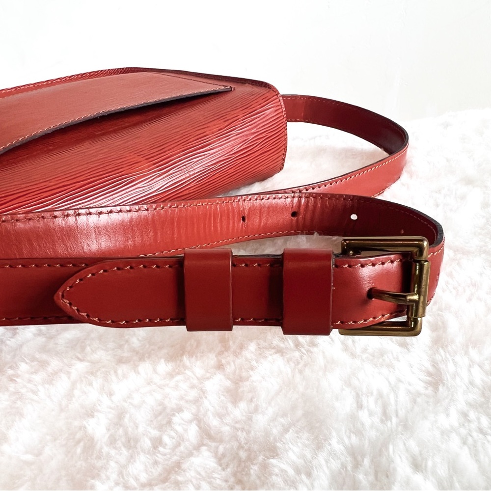 Louis Vuitton Saint Cloud In Brown Epi Leather Vintage Crossbody Shoulder Bag - Picture 9 of 16